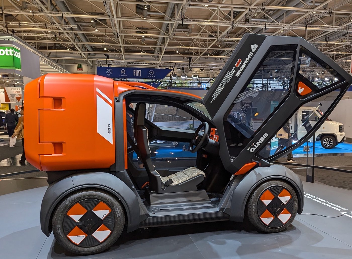 都市配送向け超小型EV「Mobilize Bento」（IAA Transportation 2024）